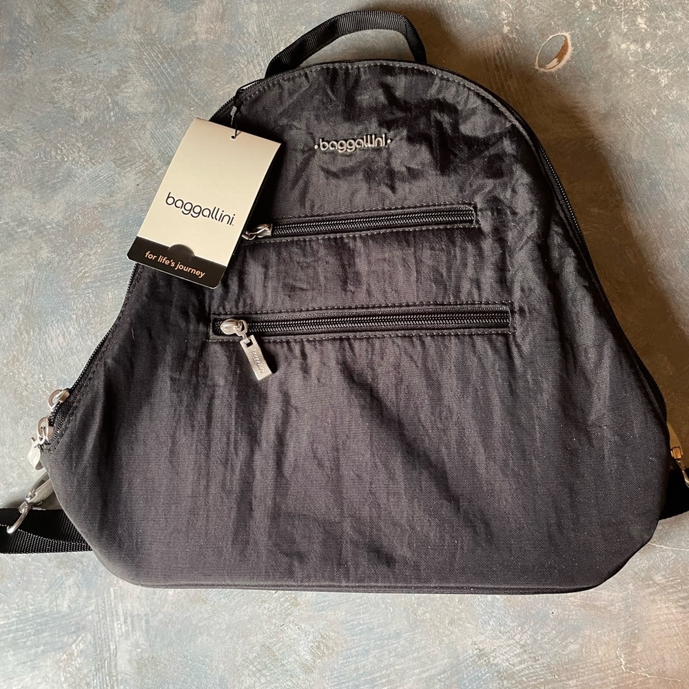 Black Baggallini Comvertable Backpack Style Purse *BRAND NEW*